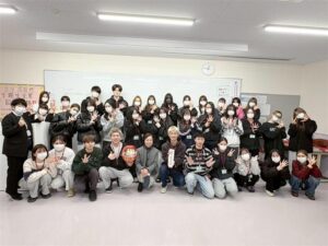 【看護学科】合格祈願のだるまに目入れをしました✨